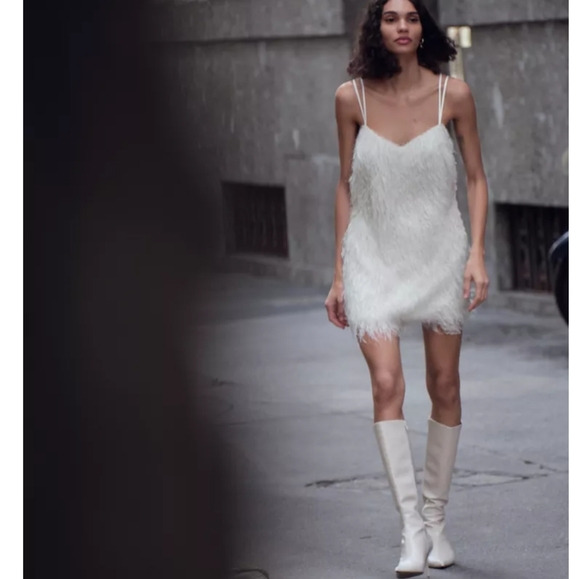 NWT ZARA WHITE FRINGED MINI DRESS WITH METALLIC THREAD - Picture 2 of 12